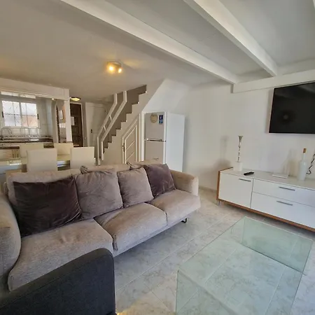 Apartament Laura F363 *